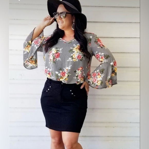 Crazy Train Womens Plus Size 3XL Black Stretch Mini Skirt - Picture 3 of 7